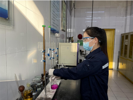 巾帼不让须眉 秦珊.png 巾帼不让须眉 秦珊.png